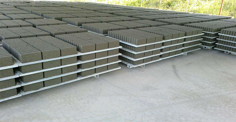 <a href=http://m.ssdsw.com/ target=_blank class=infotextkey>免燒磚托板</a>