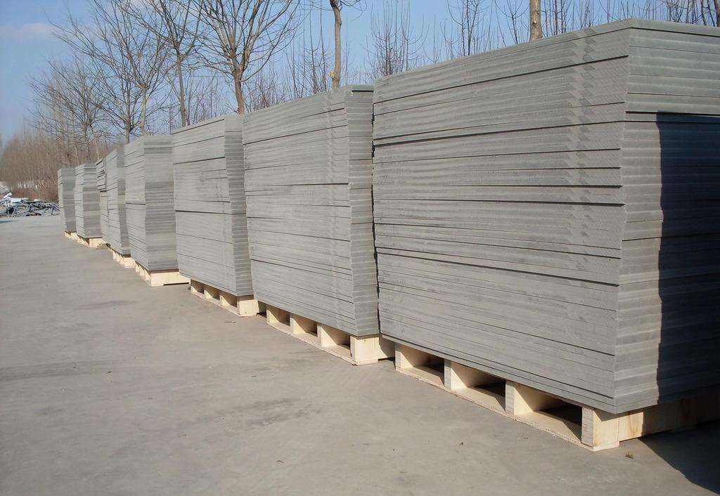 <a href=http://m.ssdsw.com/zjtb/ target=_blank class=infotextkey>PVC磚機托板</a>