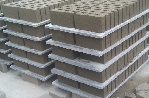 <a href=http://m.ssdsw.com/zjtb/ target=_blank class=infotextkey>PVC磚機(jī)托板</a>廠家